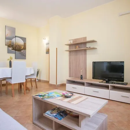 Apartment Marinko